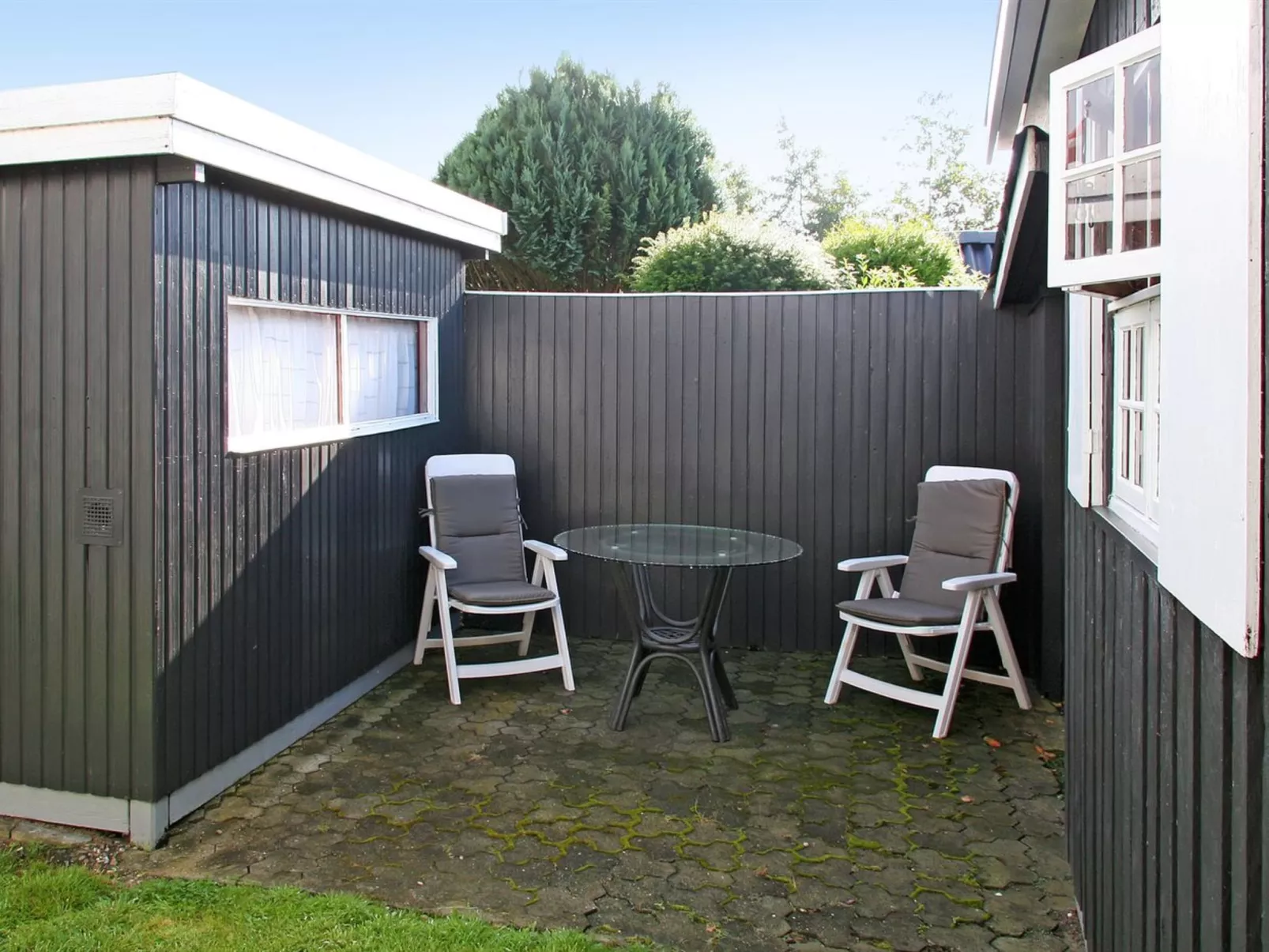 "Ilya" - 90m to the fjord-Buiten