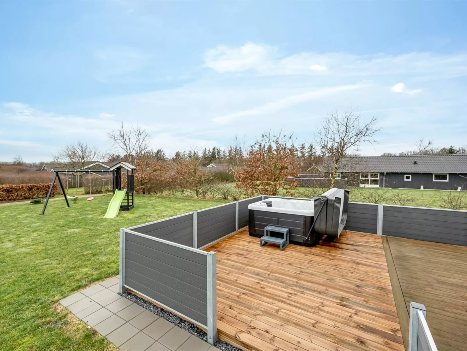 "Gertrude" - 1.1km to the fjord-Binnen