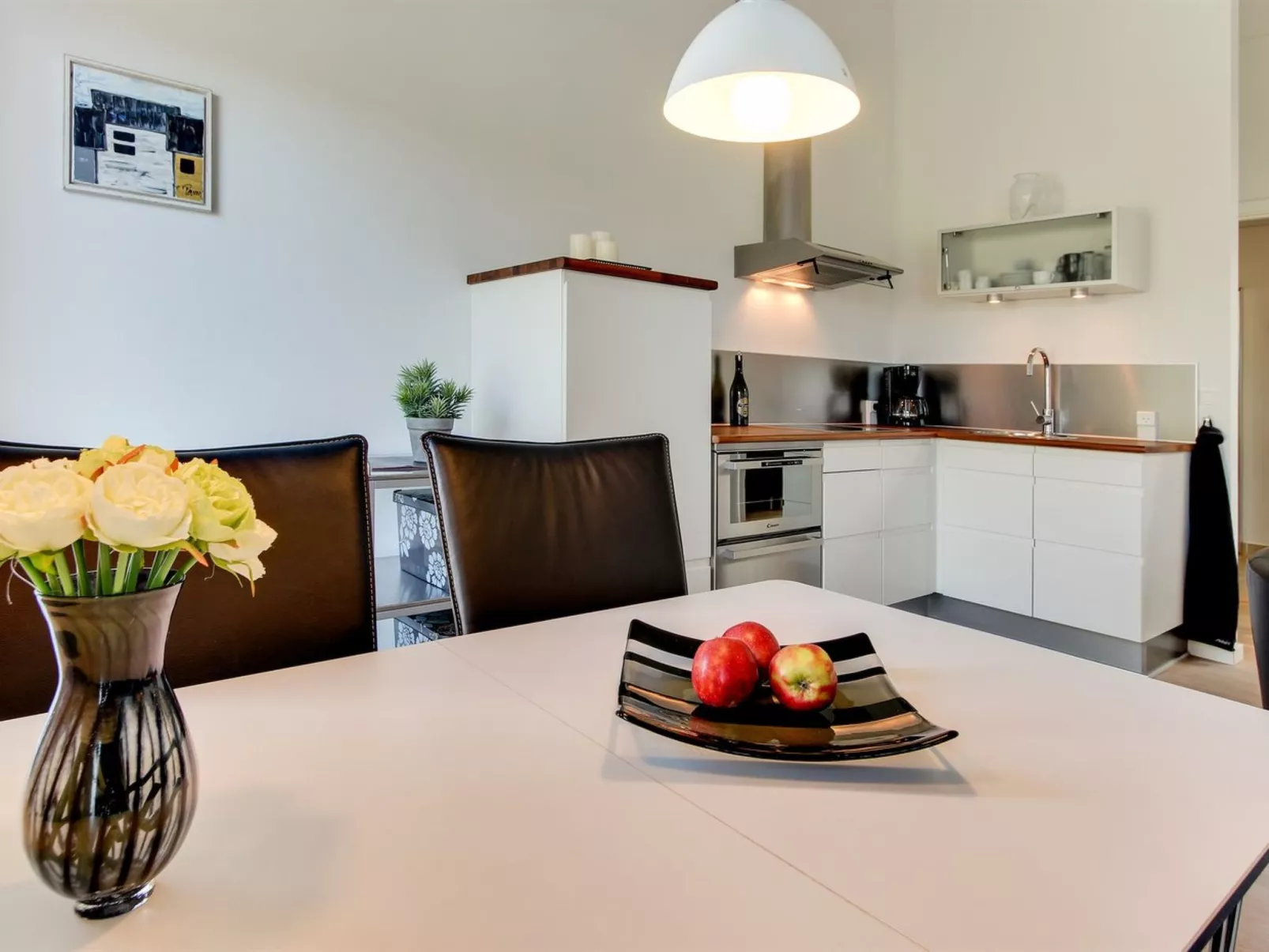 "Thamina" - 400m from the sea-Binnen