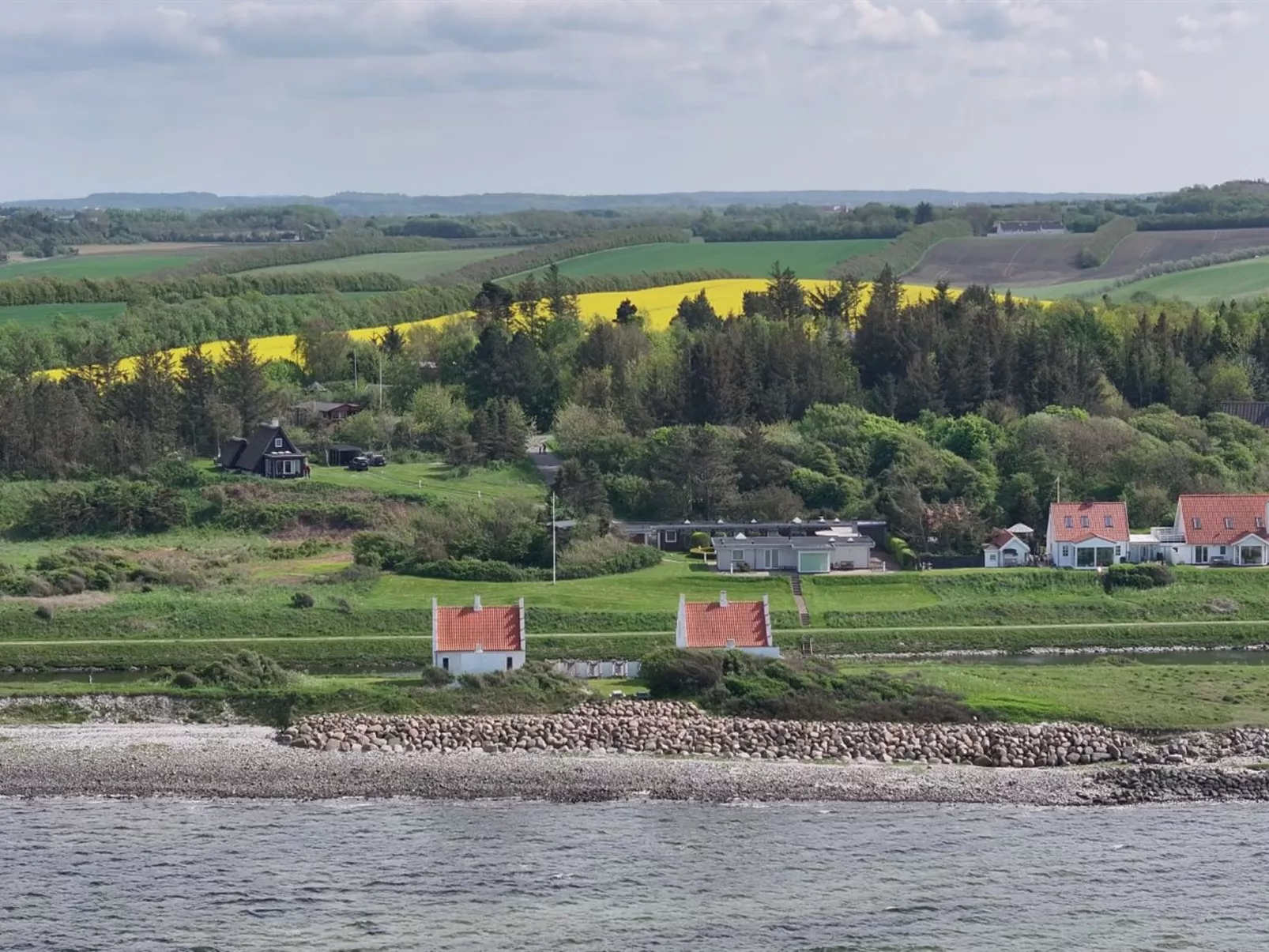 "Aranja" - 300m to the fjord-Buiten