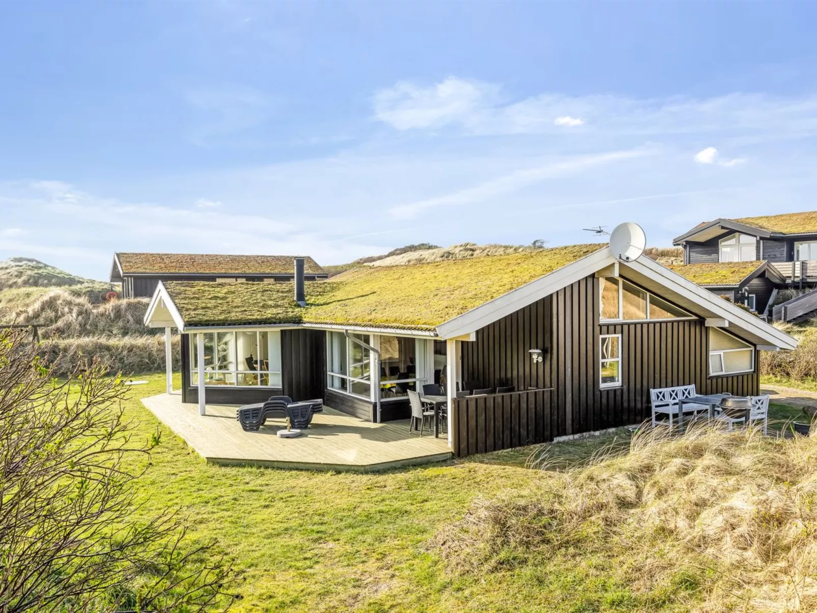 "Bovi" - 300m from the sea-Buiten