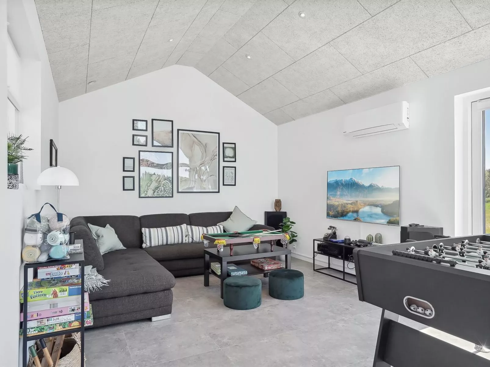 "Fredrika" - 1.5km from the sea-Binnen