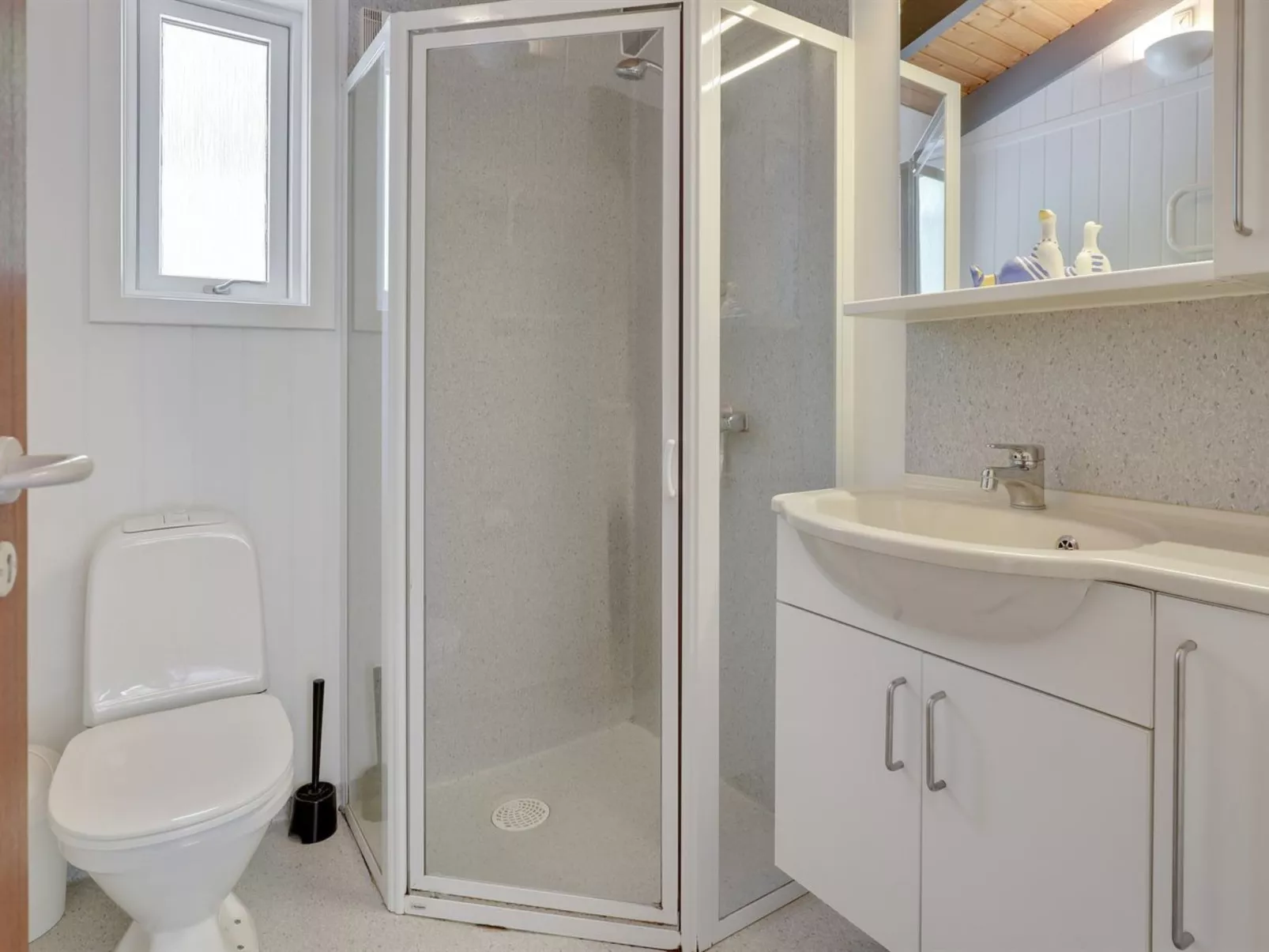 "Lisa" - 650m from the sea-Binnen