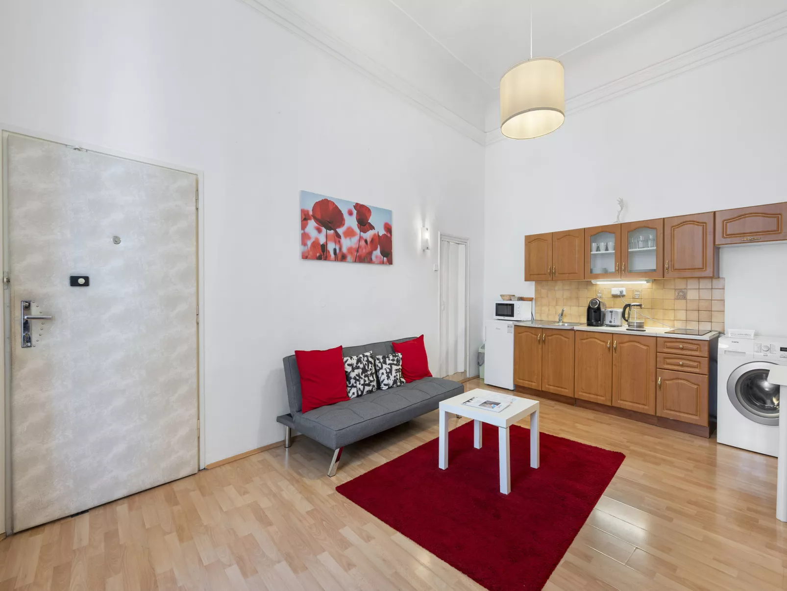 Old Town home-Binnen