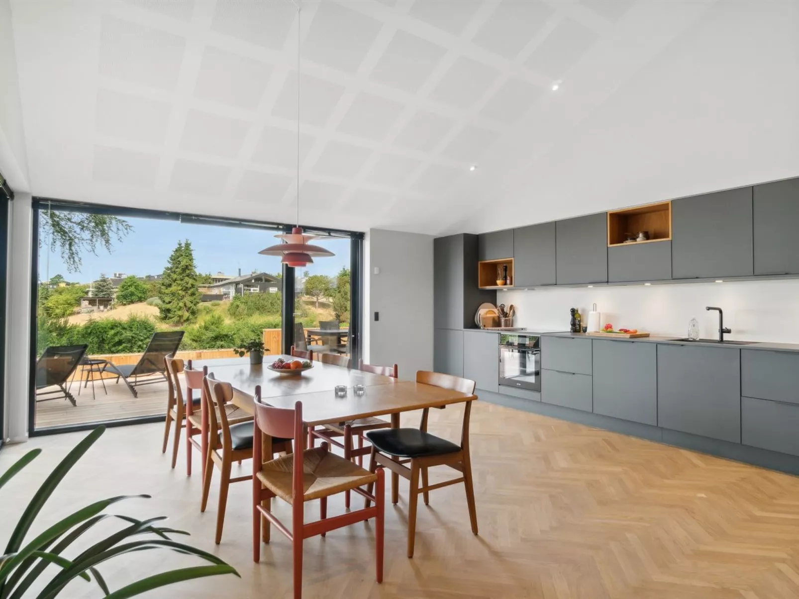 "Edina" - 350m from the sea-Binnen