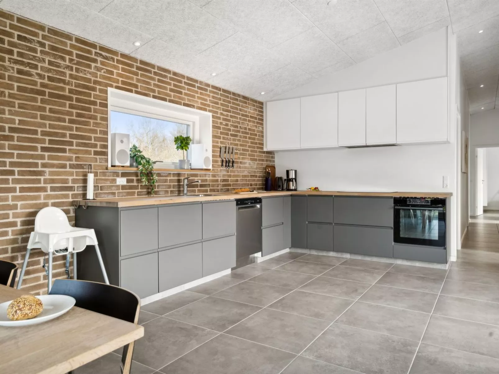 "Asel" - 350m from the sea-Binnen