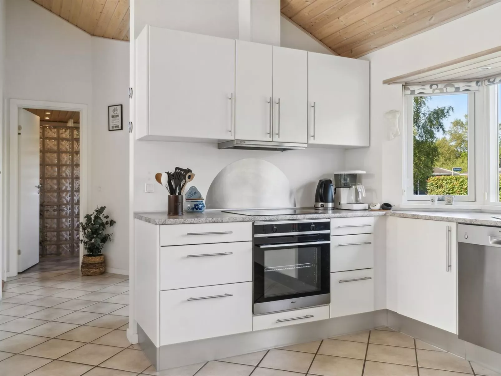 "Asvalde" - 200m to the fjord-Binnen