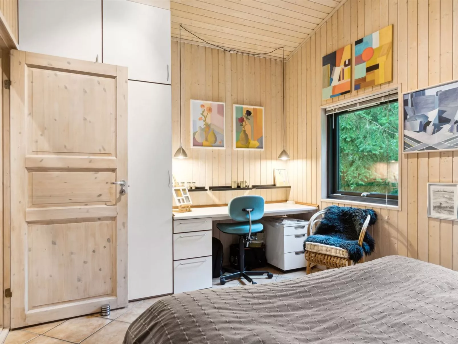 "Aiko" - 375m from the sea-Binnen