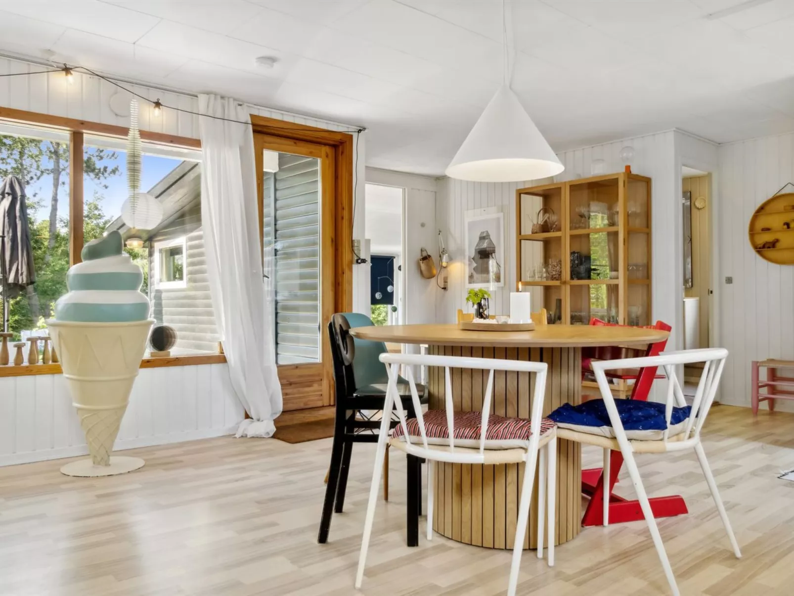 "Fintan" - 1km from the sea-Binnen