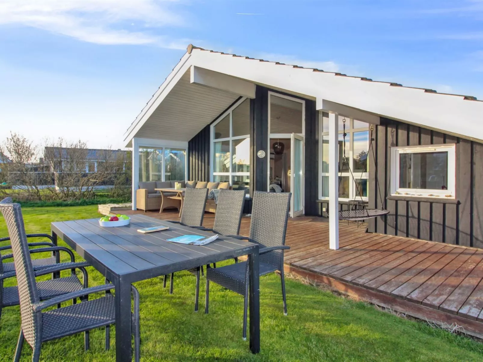 "Freda" - 400m from the sea-Buiten