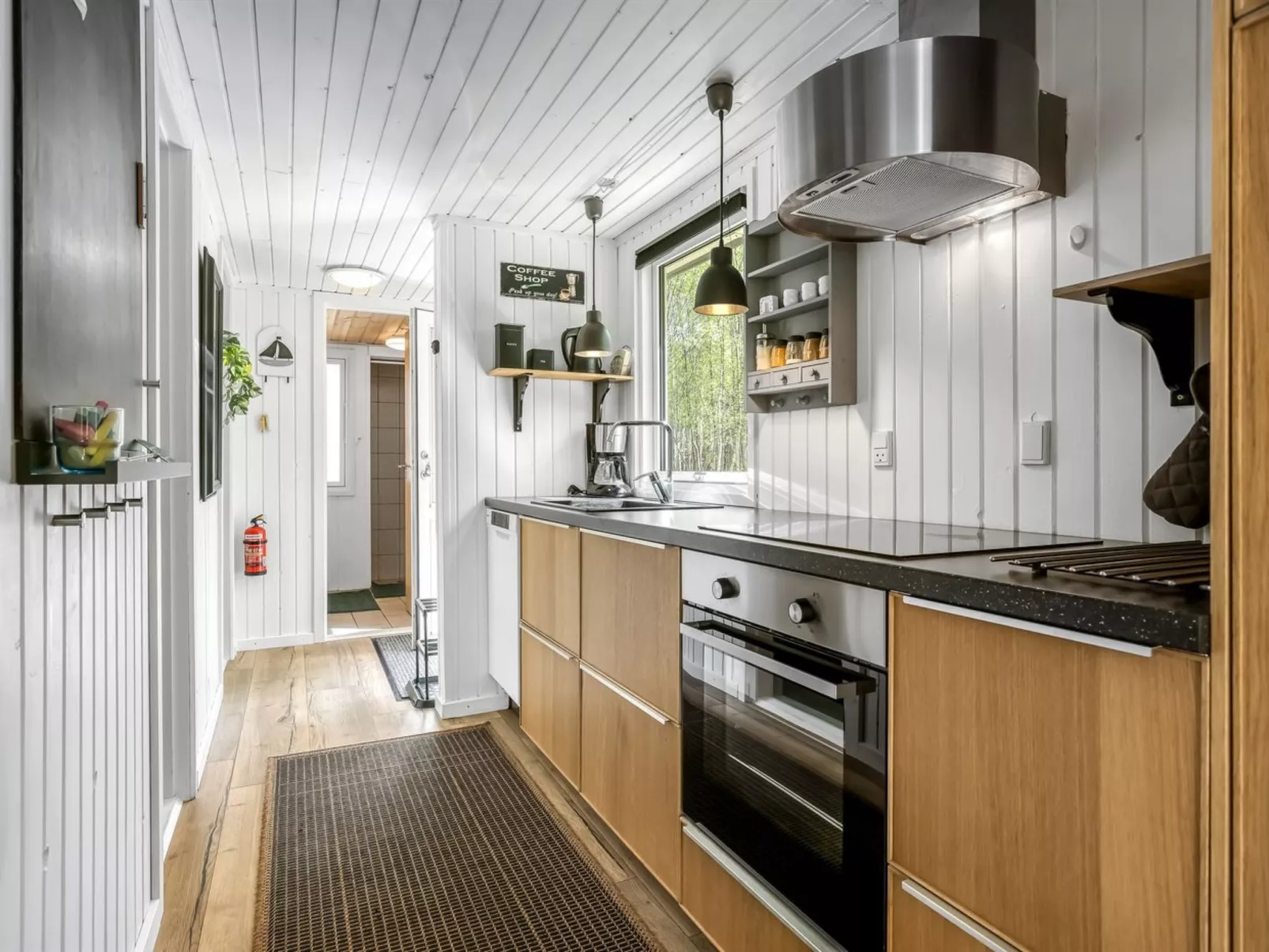 "Tellervo" - 1.5km from the sea-Binnen