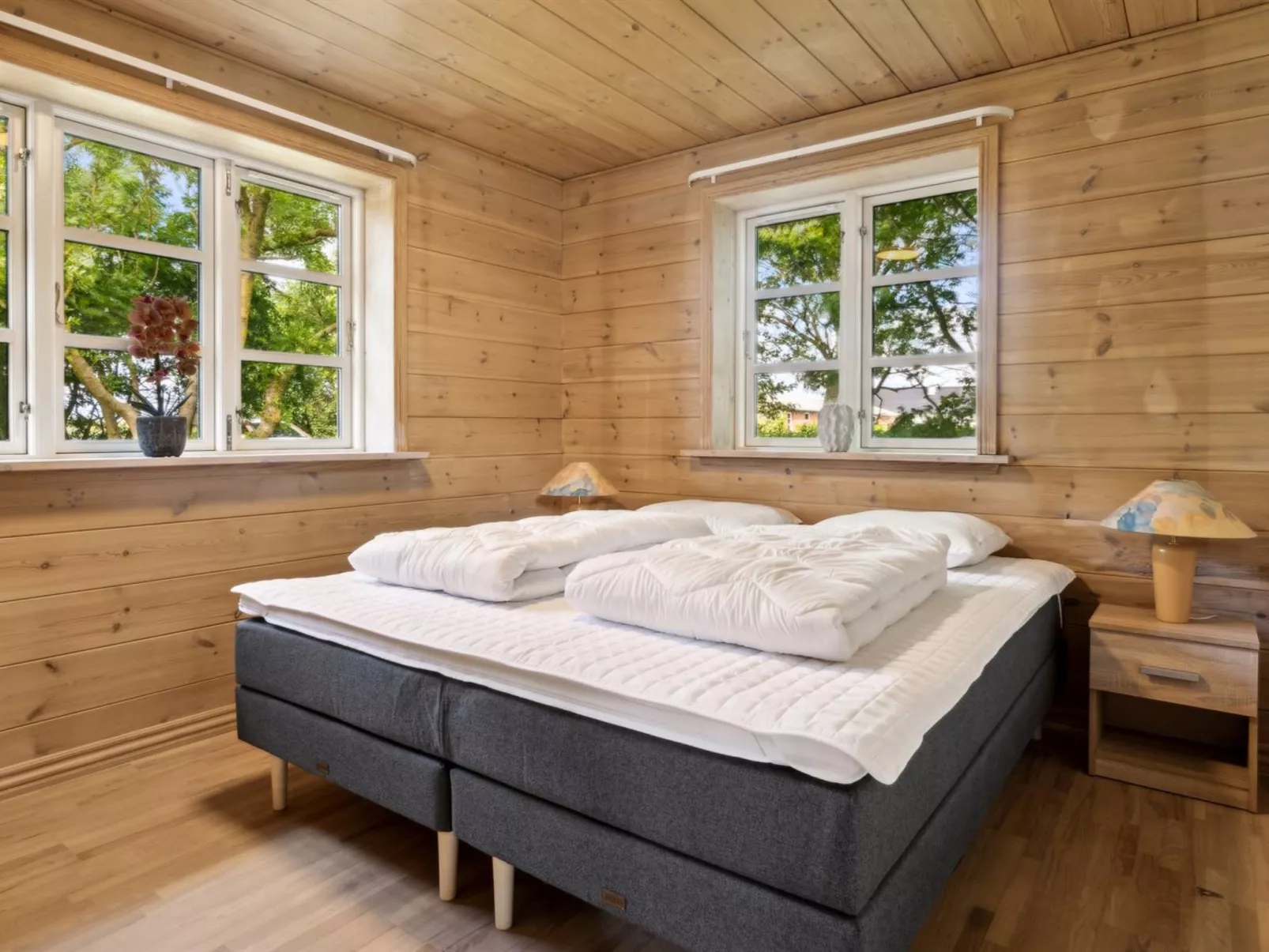 "Månviva" - 150m to the fjord-Binnen