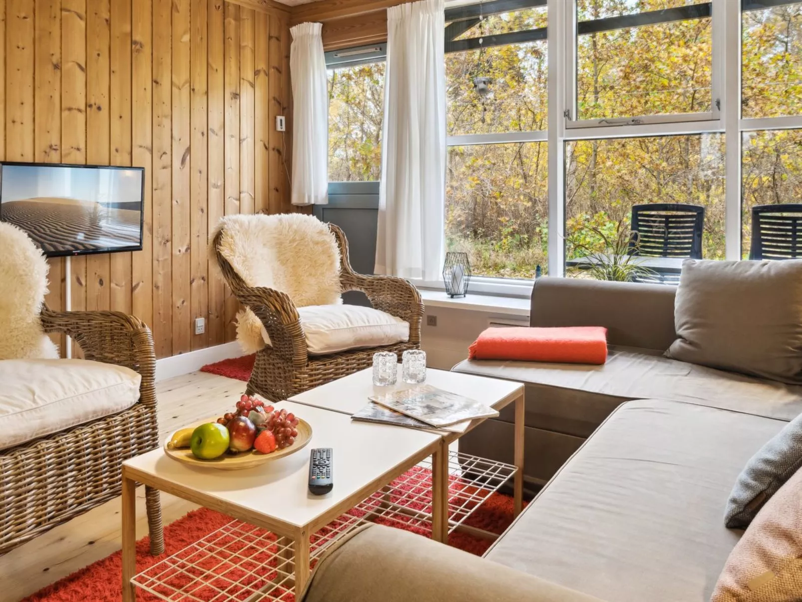 "Rubi" - 250m from the sea-Binnen