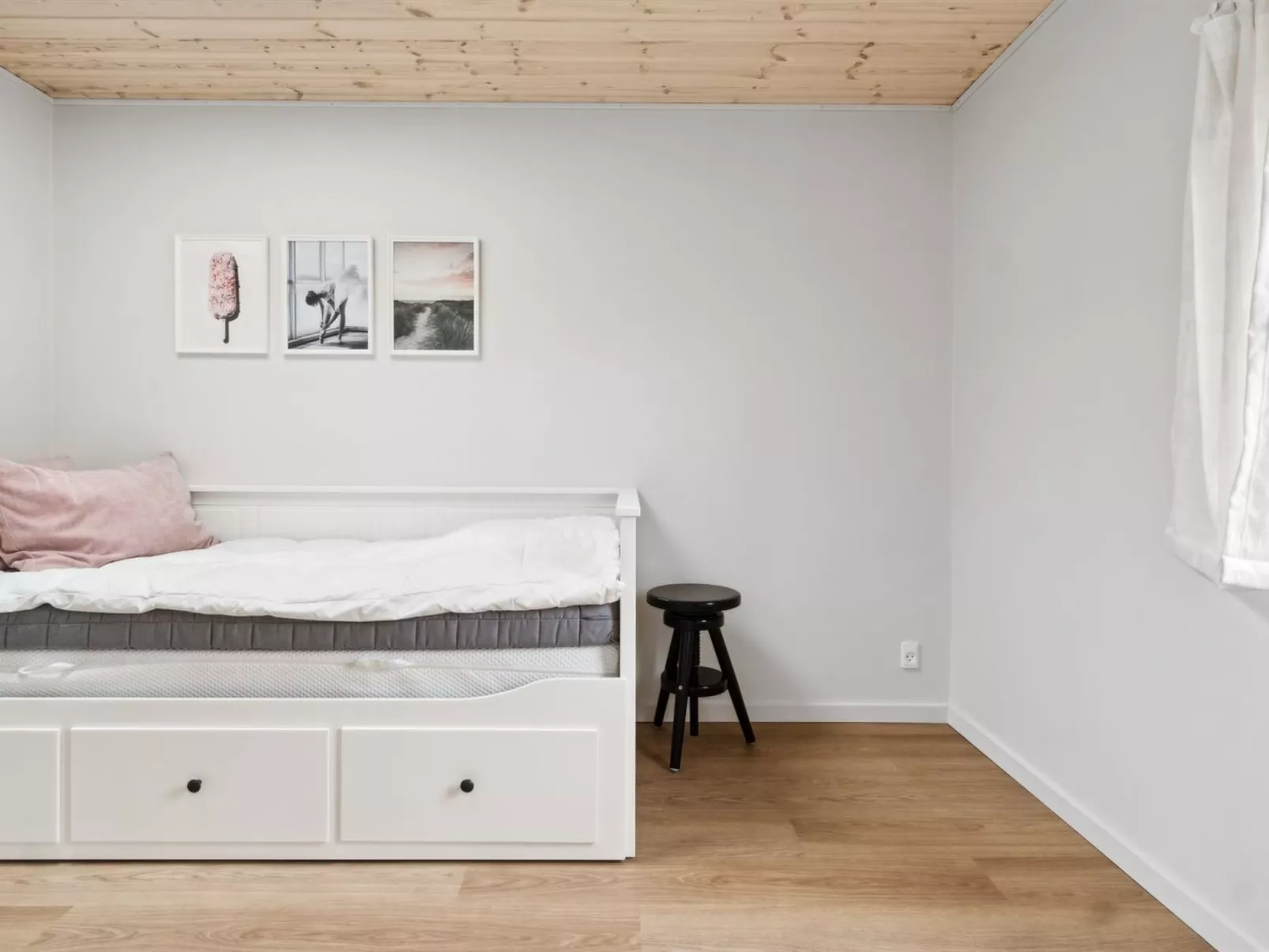 "Janna" - 1.4km from the sea-Binnen