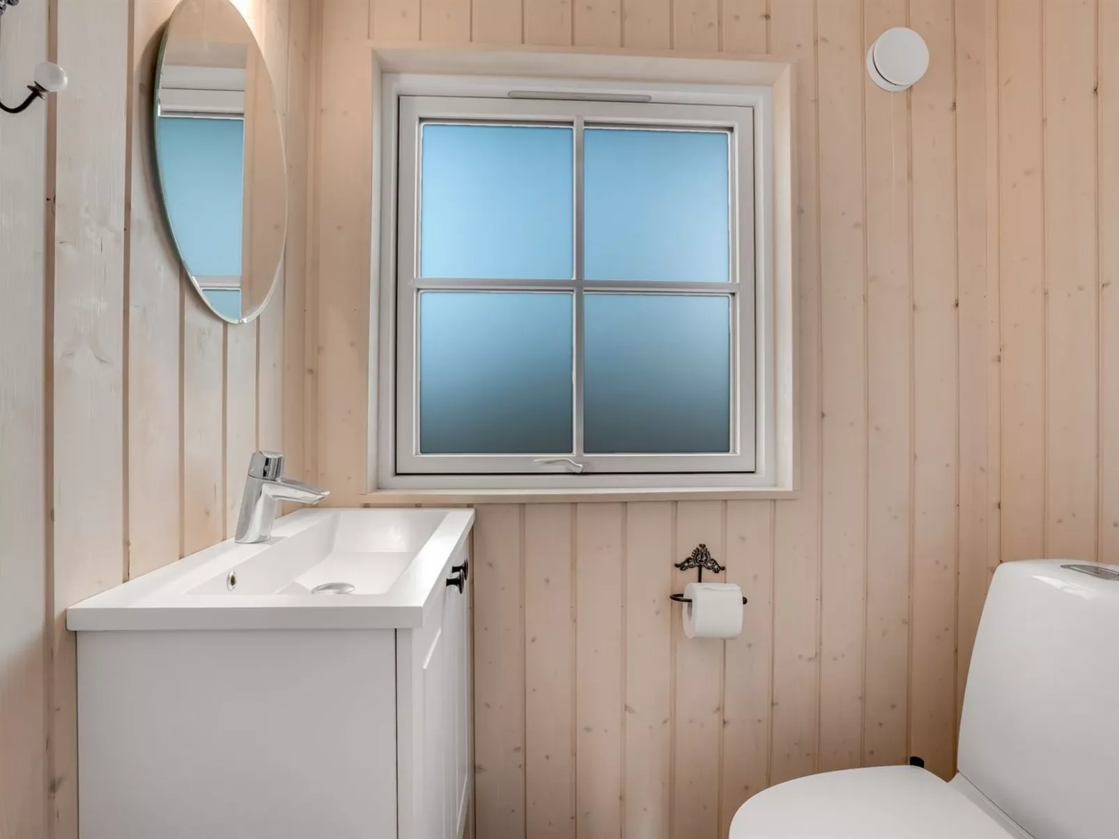 "Preben" - 50m from the sea-Binnen