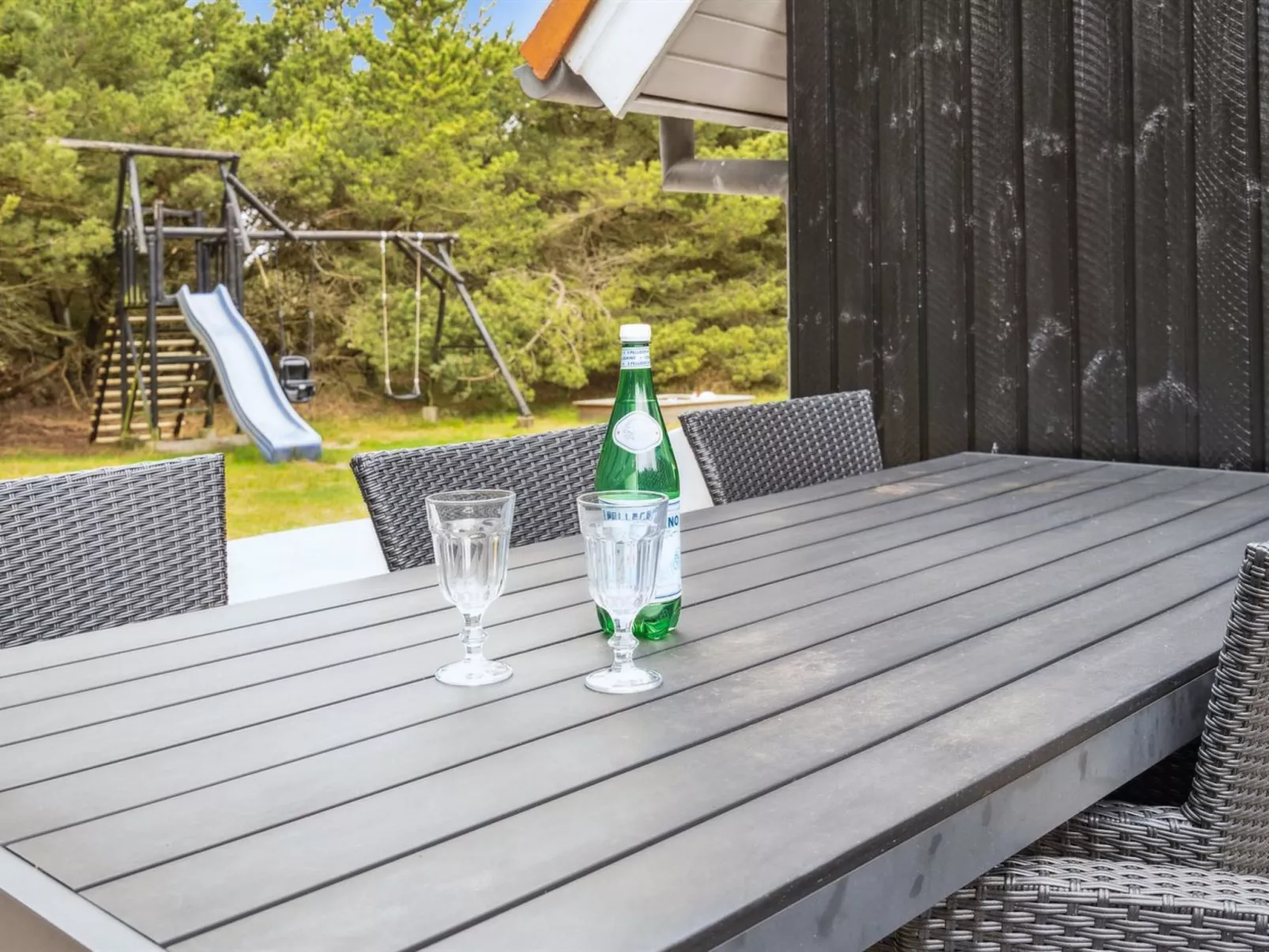 "Ginna" - 1.3km from the sea-Buiten