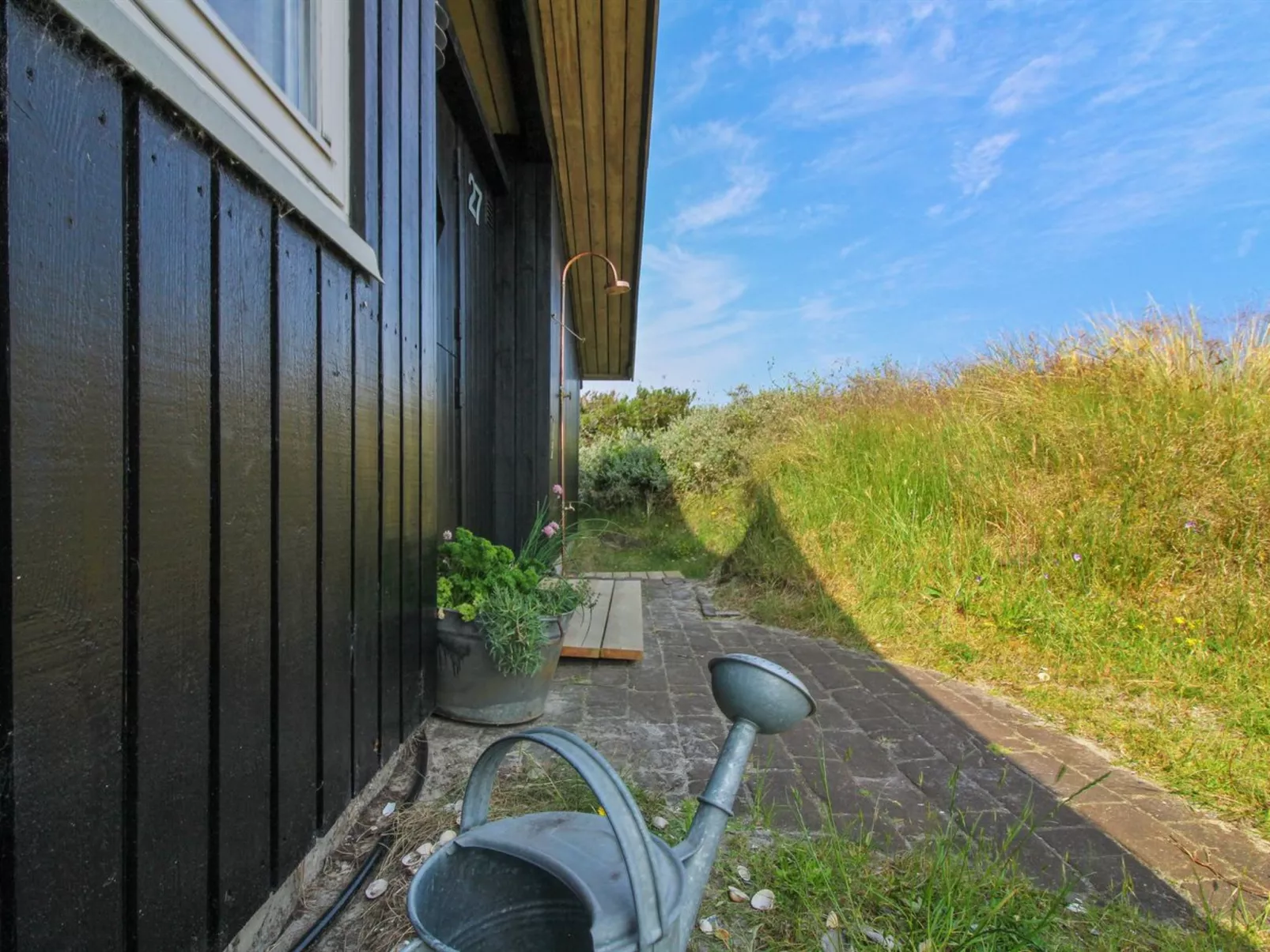 "Scarlett" - 300m from the sea-Buiten