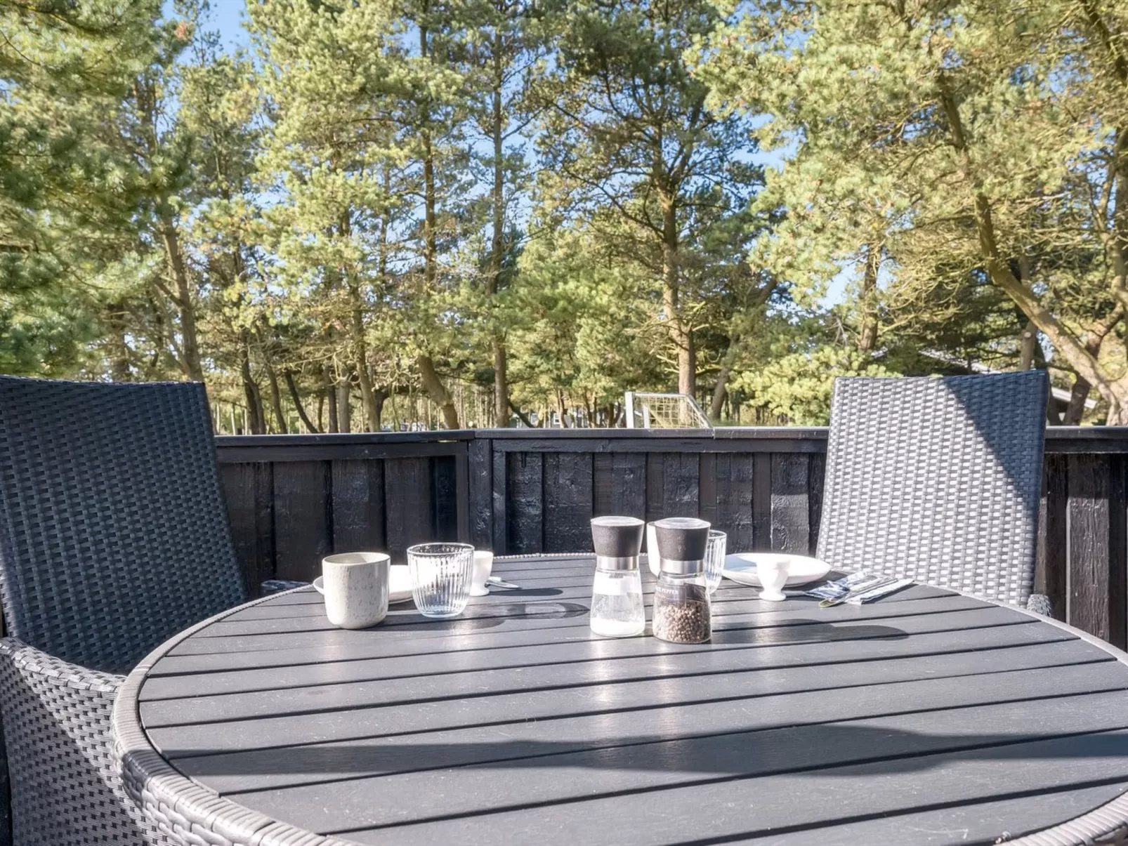 "Eirik" - 2.5km from the sea-Buiten