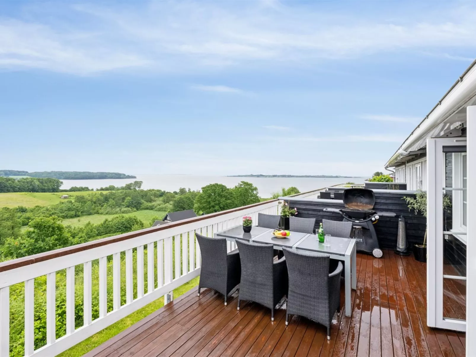 "Isbiorn" - 300m from the sea-Buiten