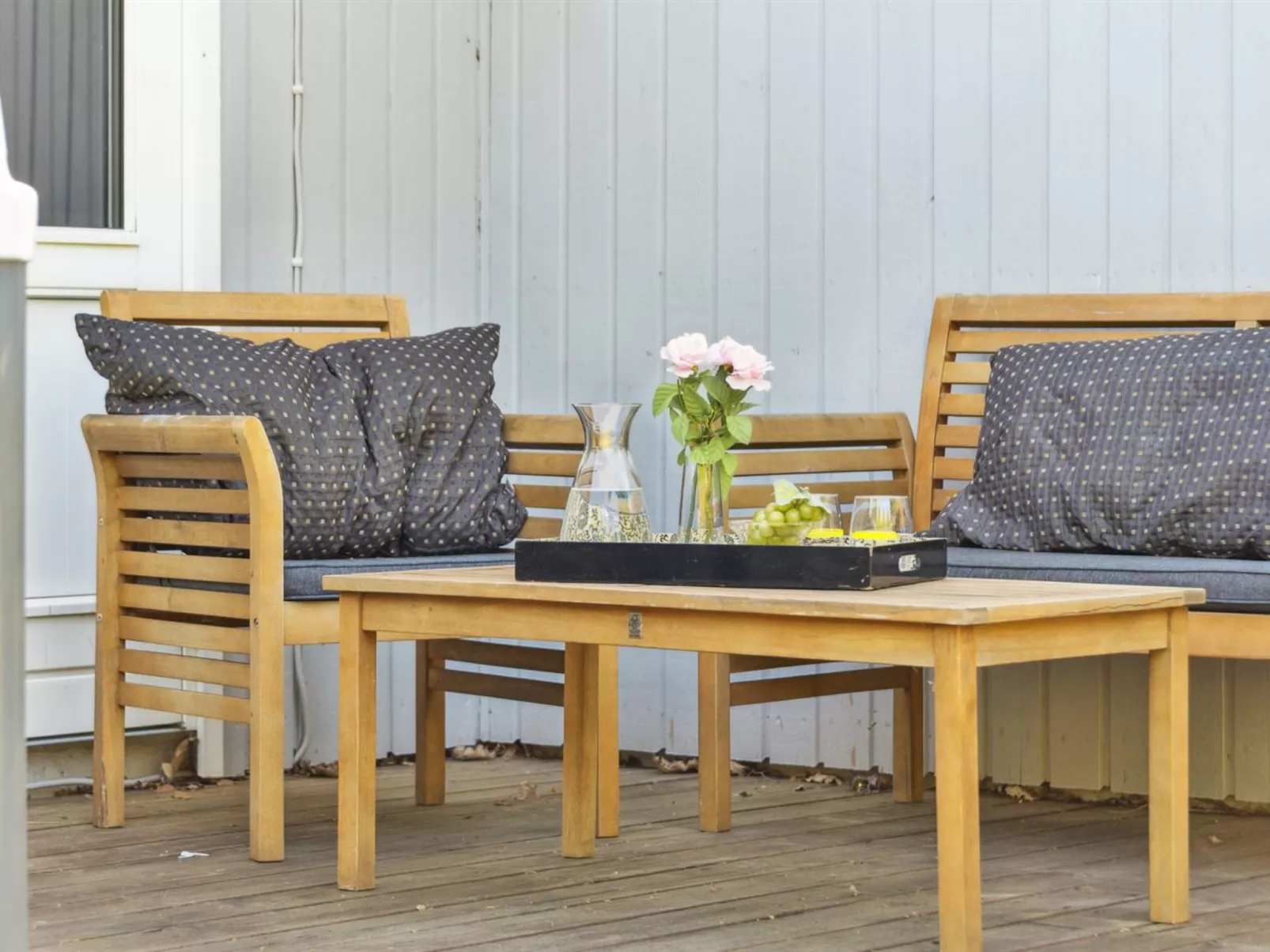 "Myriam" - 50m from the sea-Buiten