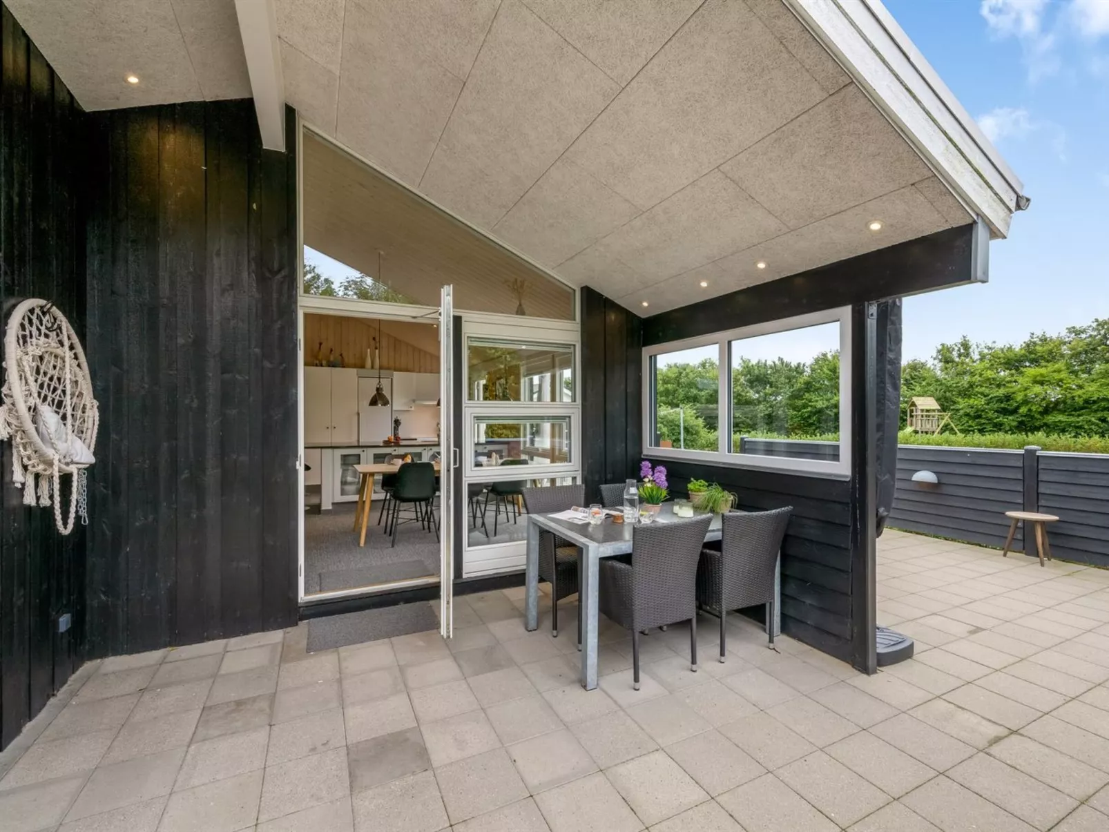 "Noreen" - 1.4km to the fjord-Buiten