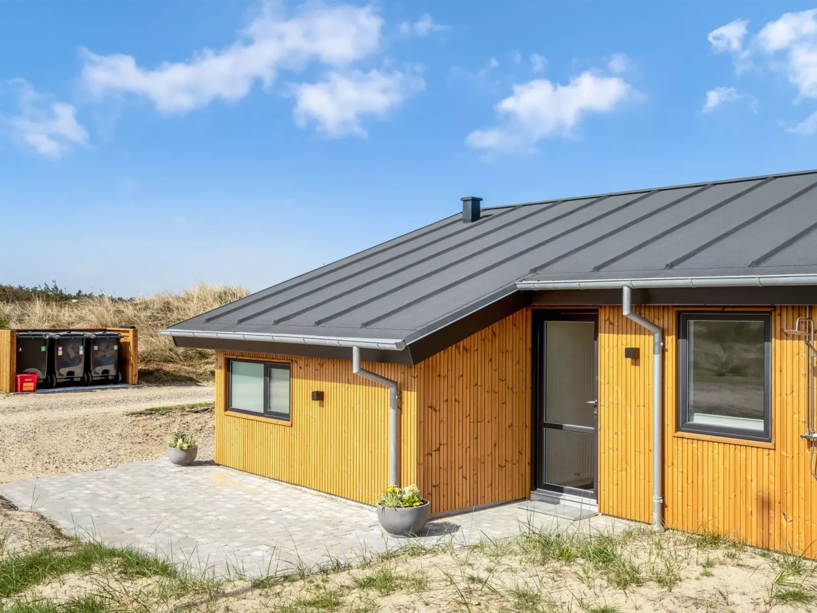 "Helga" - 650m from the sea-Buiten