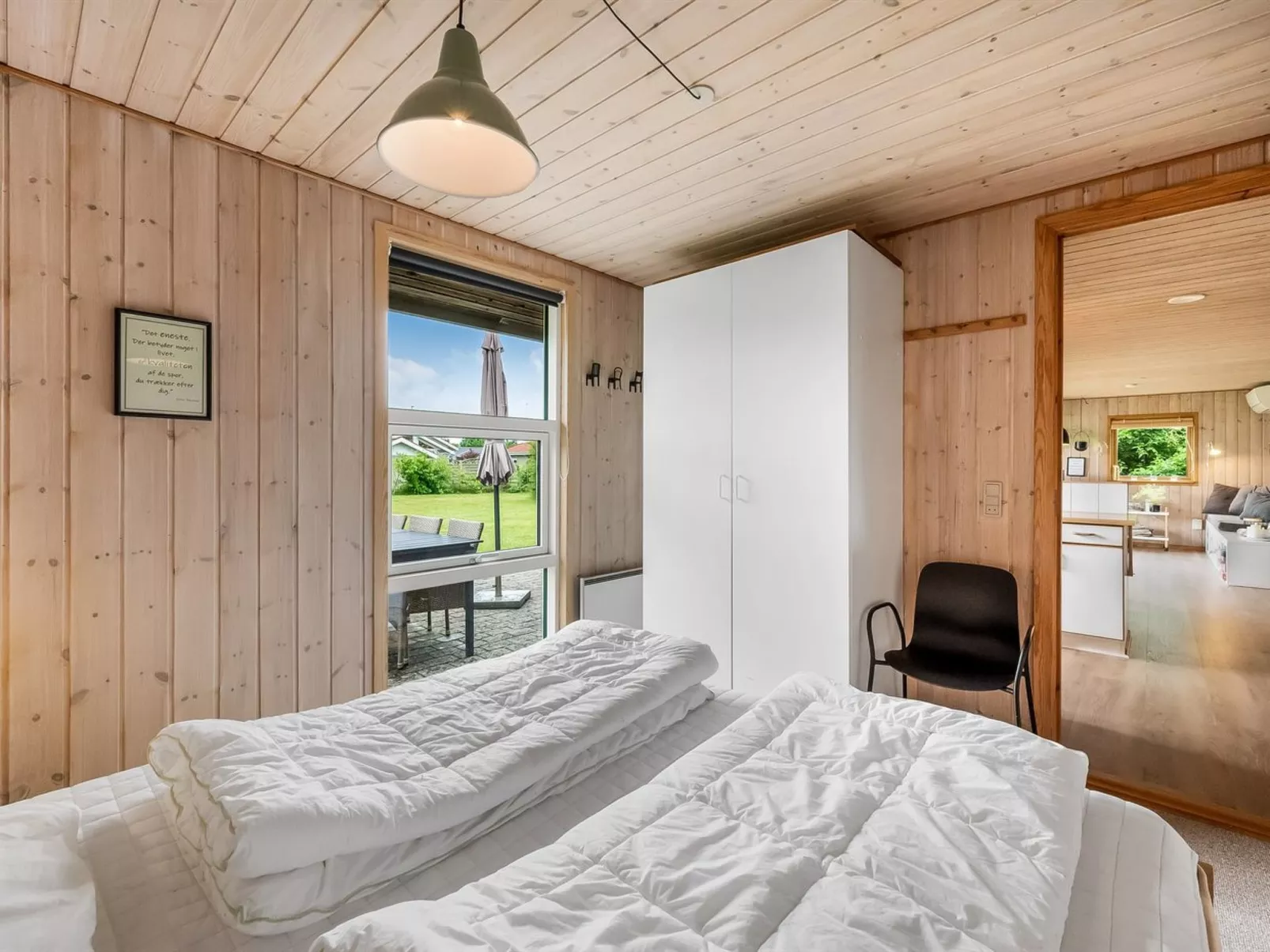 "Tian" - 400m to the fjord-Binnen