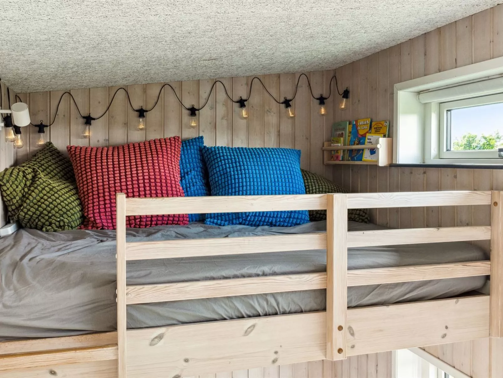 "Gloria" - 500m from the sea-Binnen