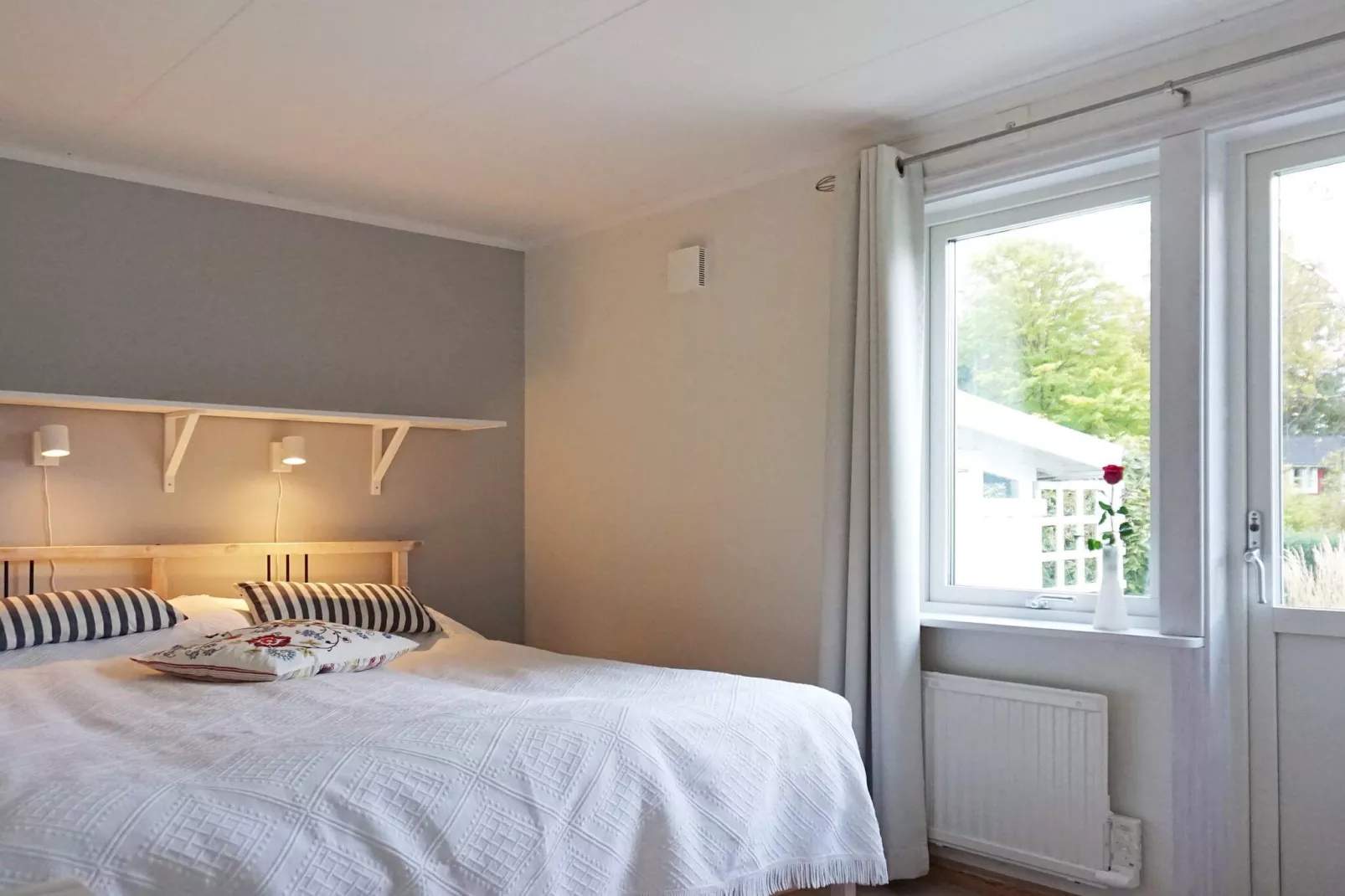 Vakantiehuis aan zee bij Gullmarsfjord-Binnen