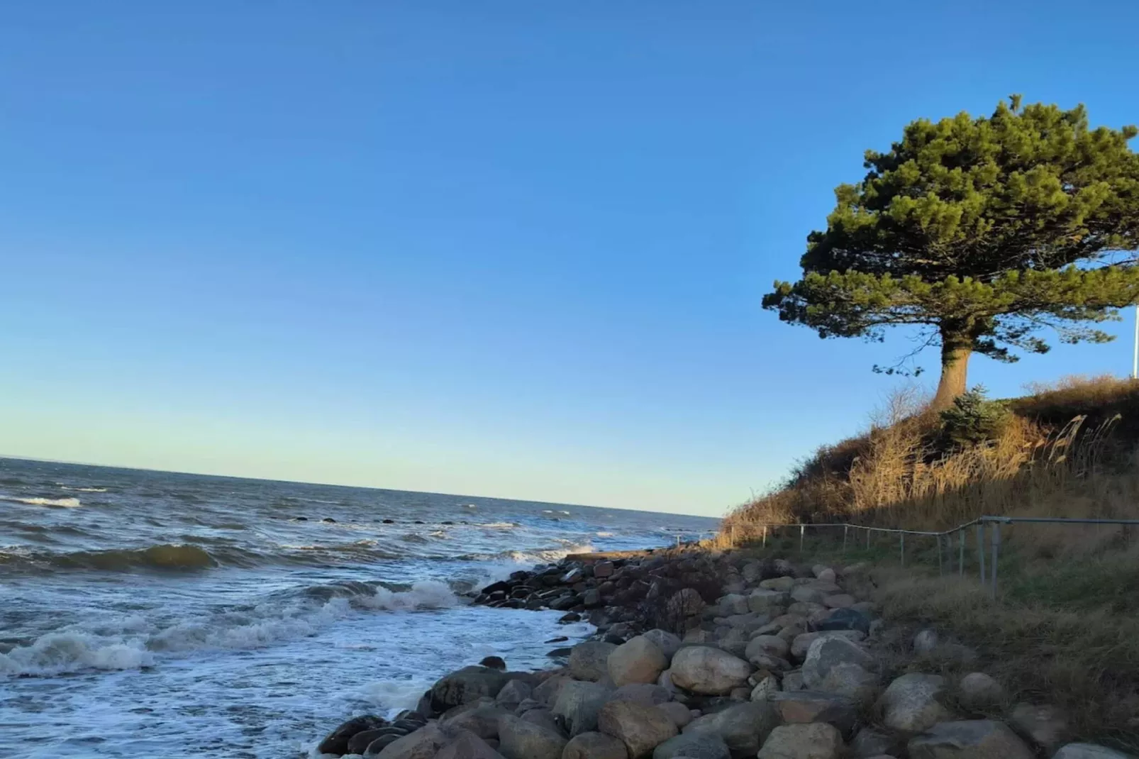 Luxe Spa Retreat bij het strand -- By Traum Ferienwohnungen-Waterzicht