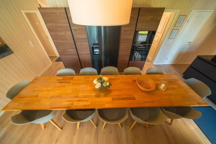 Poolhaus 140 qm-Eetkamer