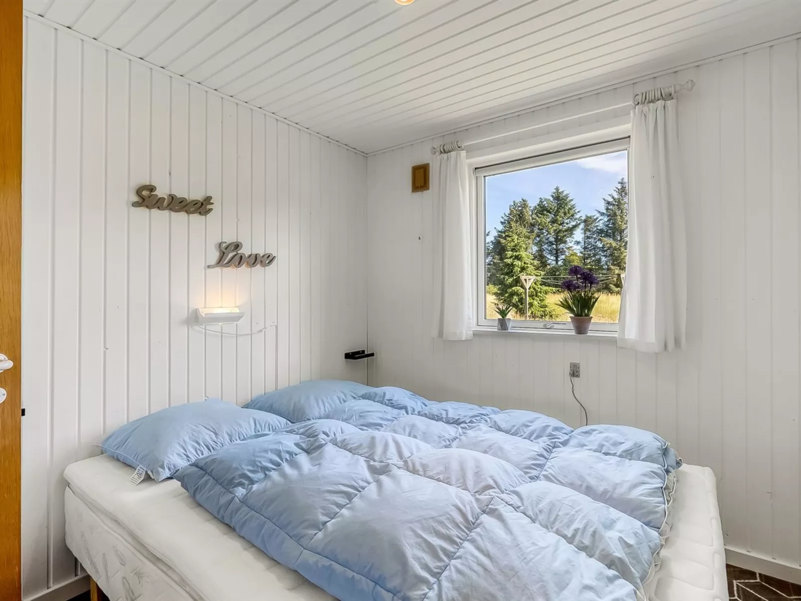 "Tholf" - 100m to the fjord-Binnen