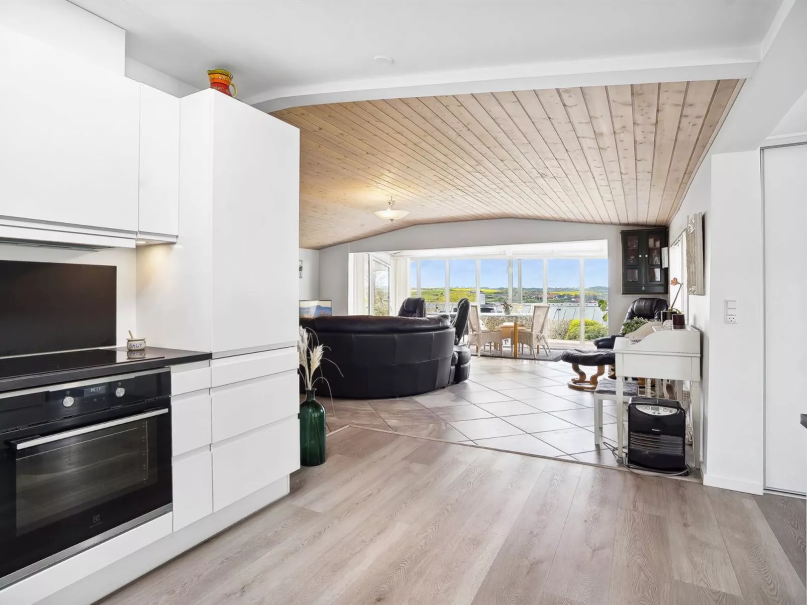 "Annabeth" - 300m to the fjord-Binnen