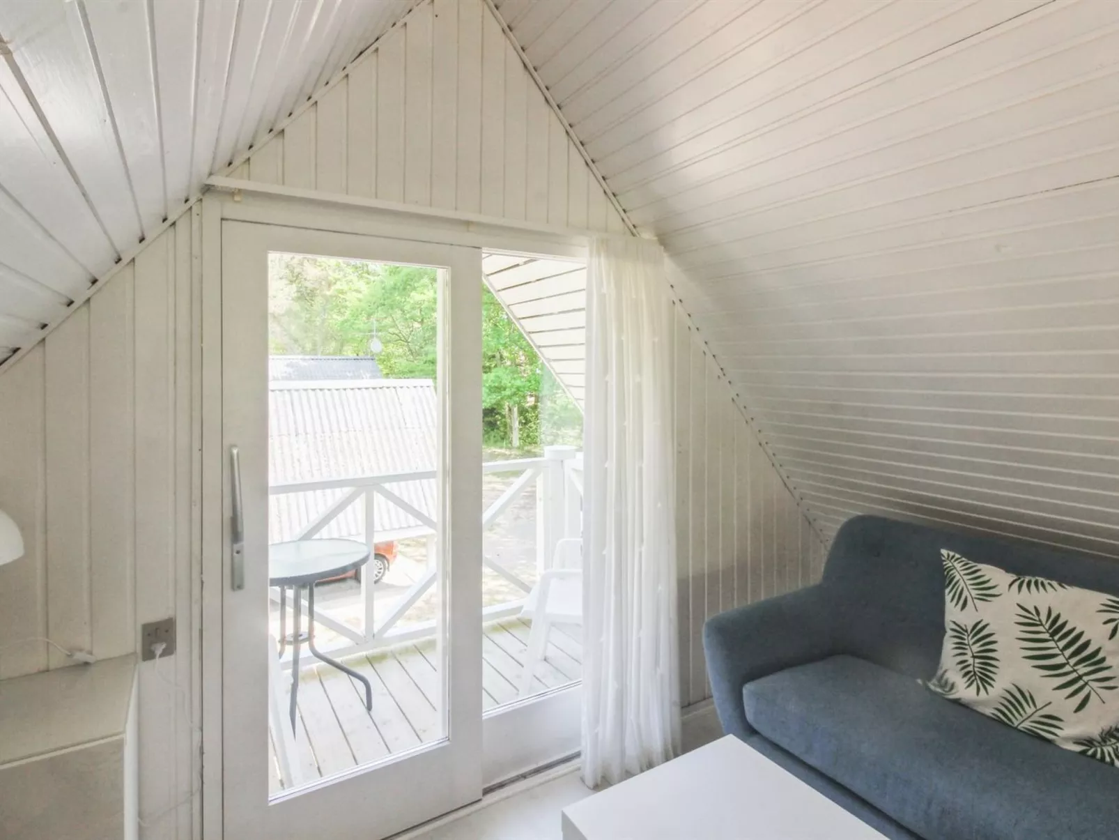 "Lillesol" - 400m from the sea-Binnen