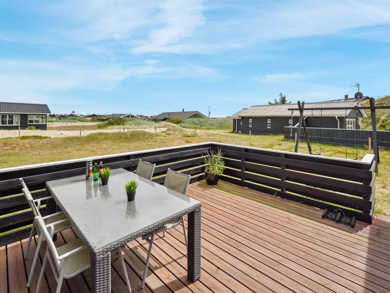 "Veetrikki" -  from the sea-Buiten