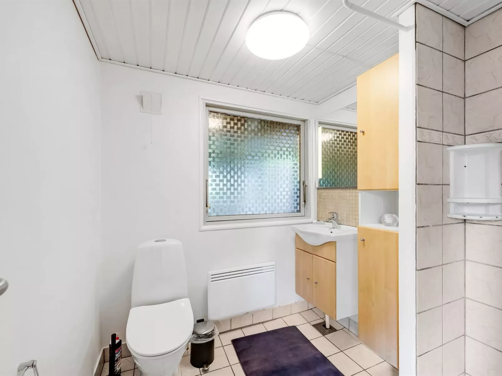 "Embla" - 500m to the fjord-Binnen