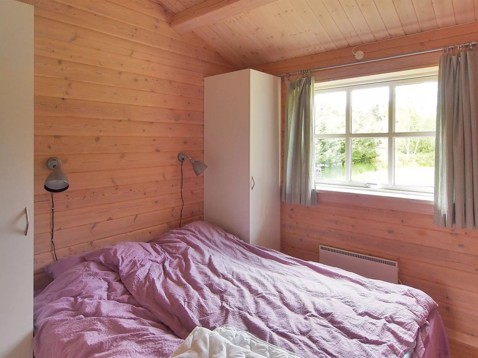 "Lilian" - 600m from the sea-Binnen