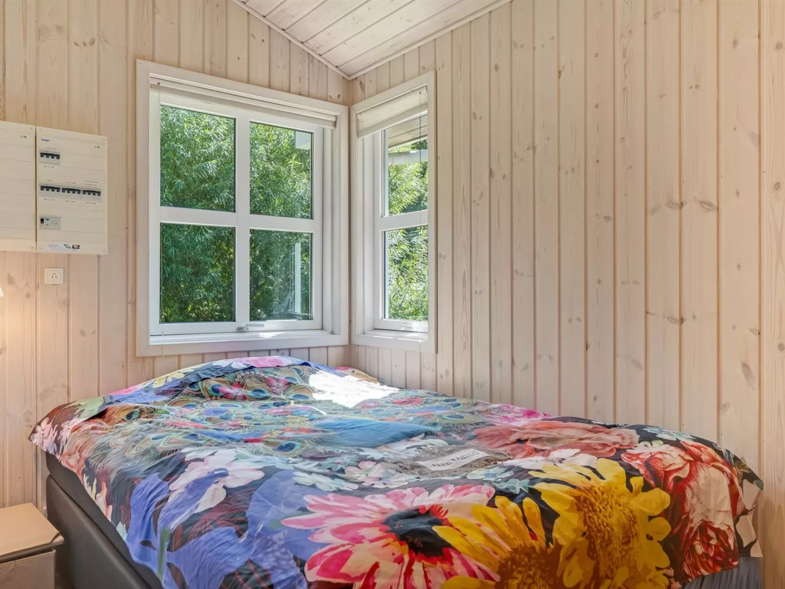 "Bina" - 1.9km from the sea-Binnen