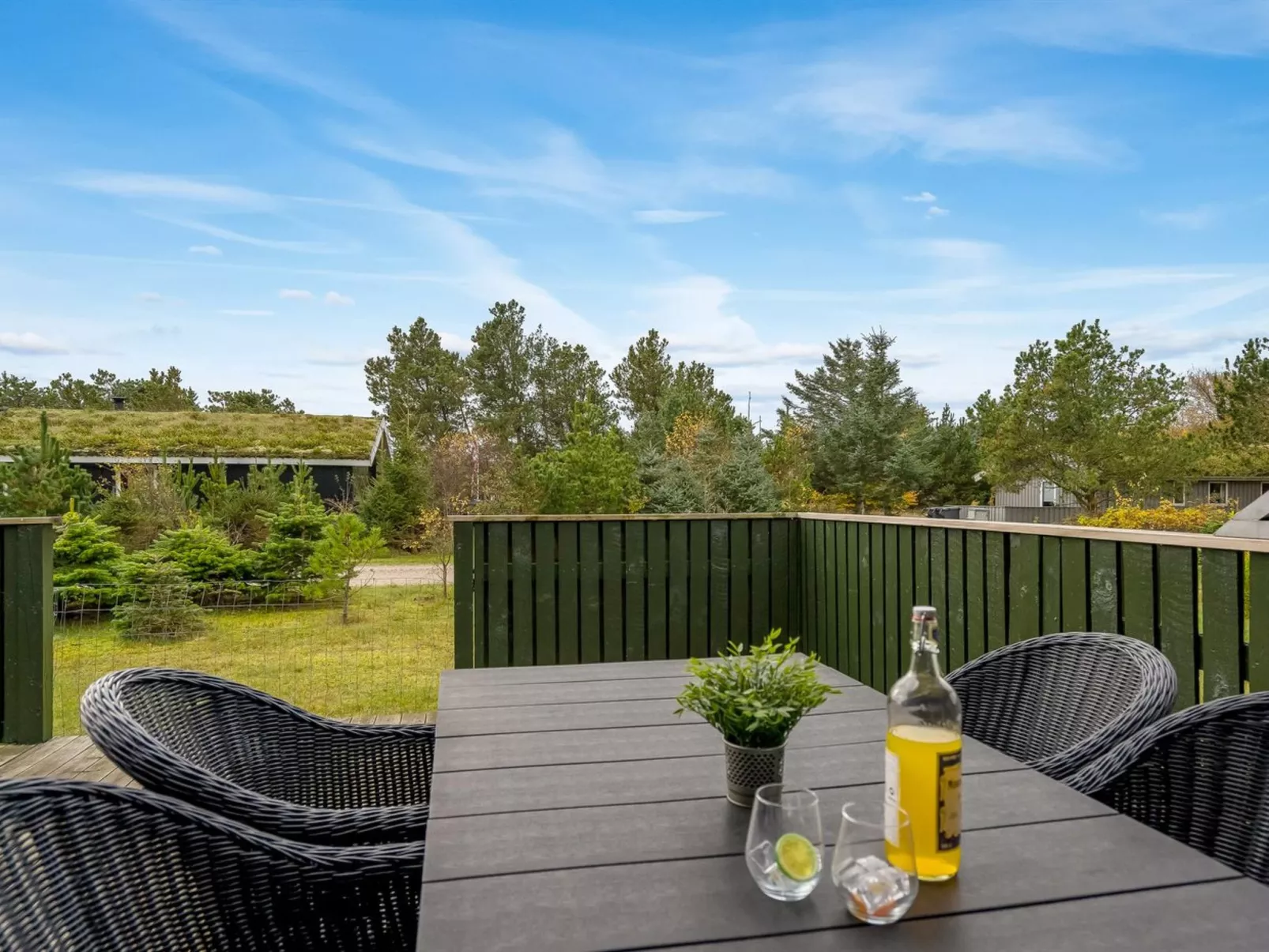 "Birghir" - 1.5km from the sea-Buiten