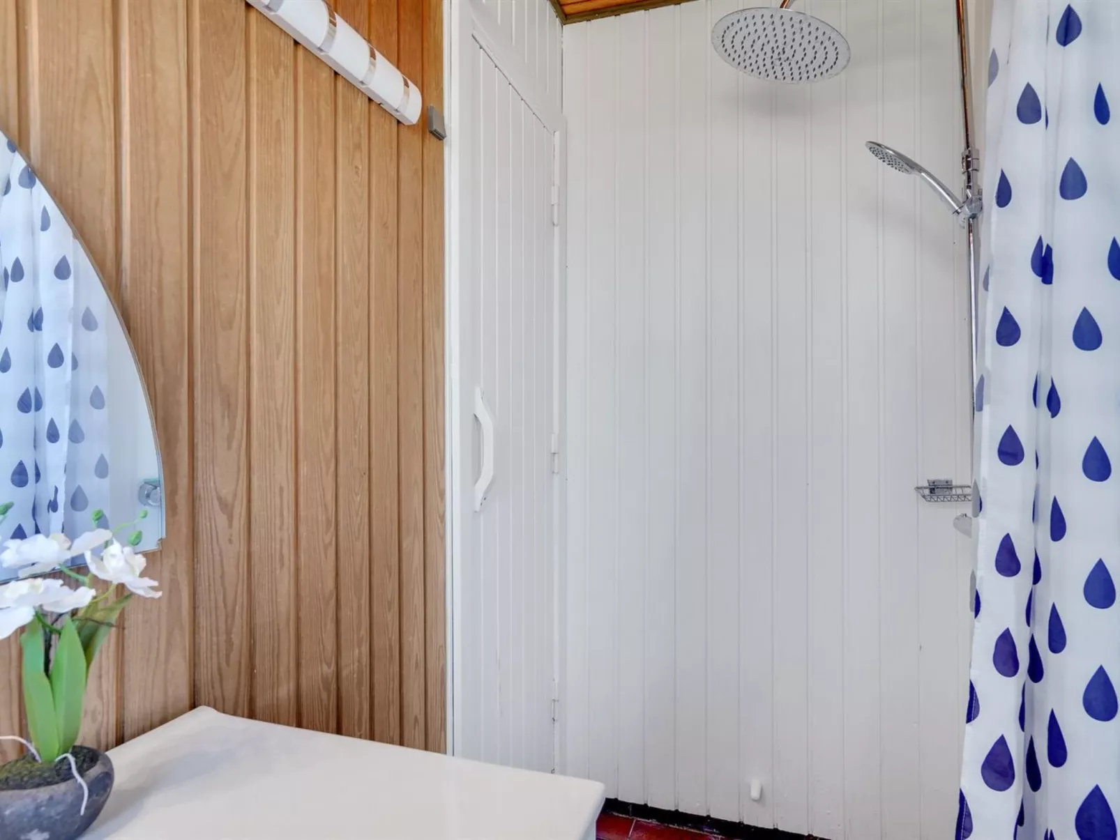 "Eljene" - 750m from the sea-Binnen