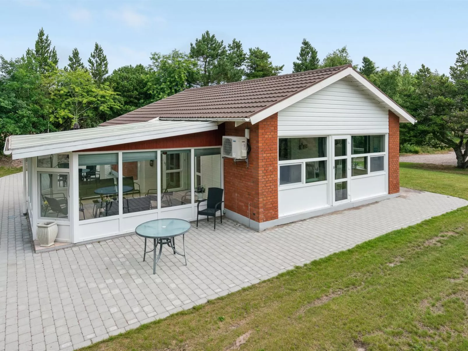 "Gwen" - 2.7km from the sea-Buiten