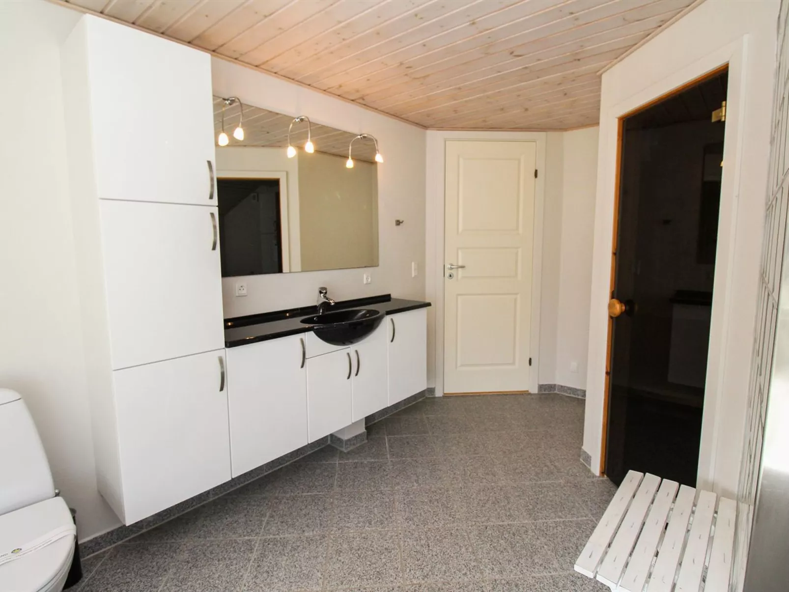 "Beeke" - 1.4km from the sea-Binnen