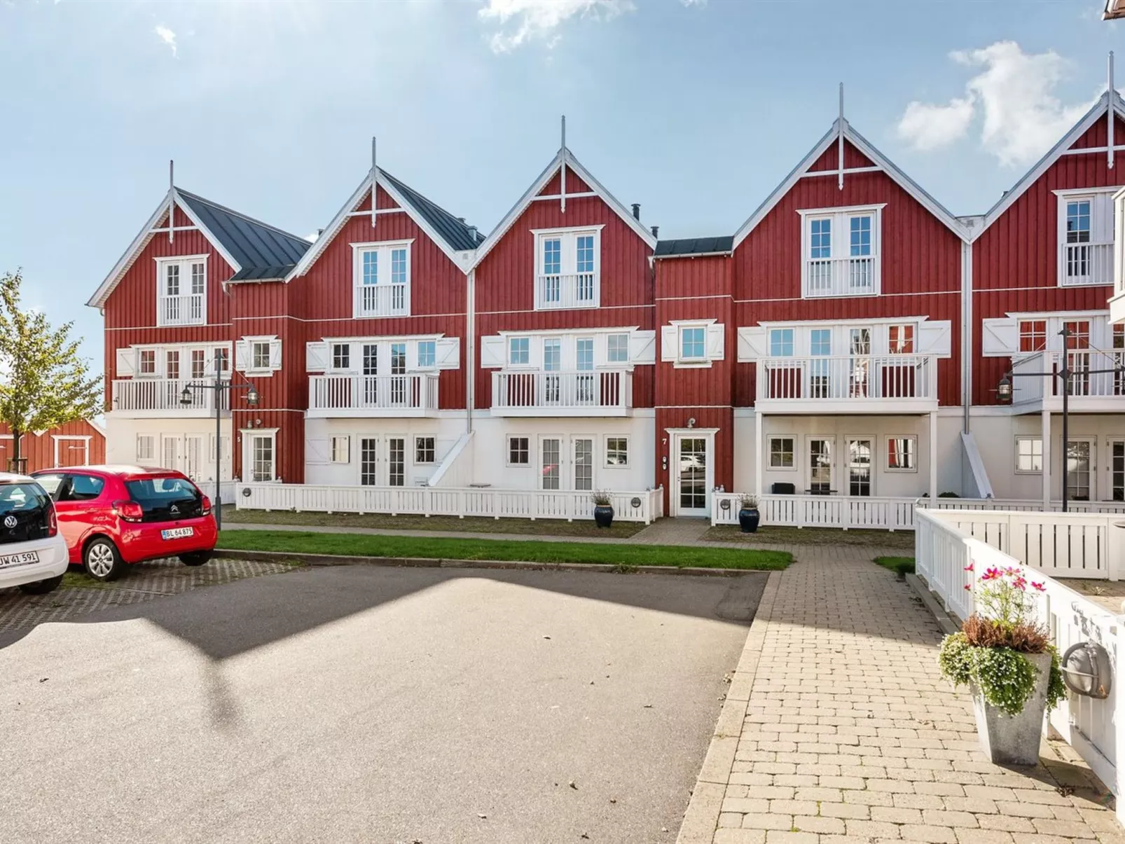 "Joar" - 5m to the fjord-Buiten