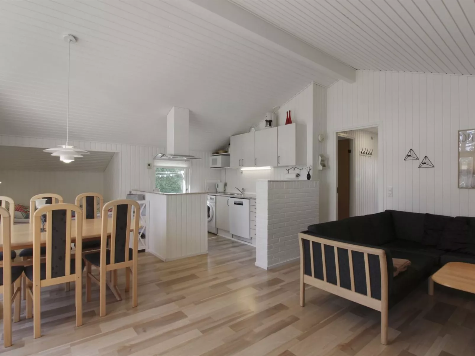 "Eden" - 800m from the sea-Binnen