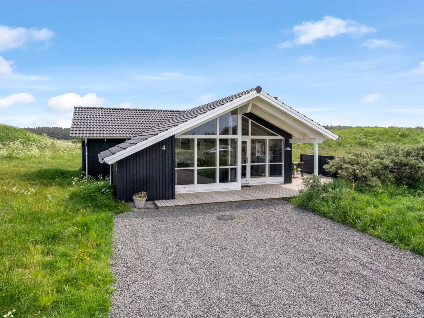 "Frejdis" - 1.1km from the sea-Buiten