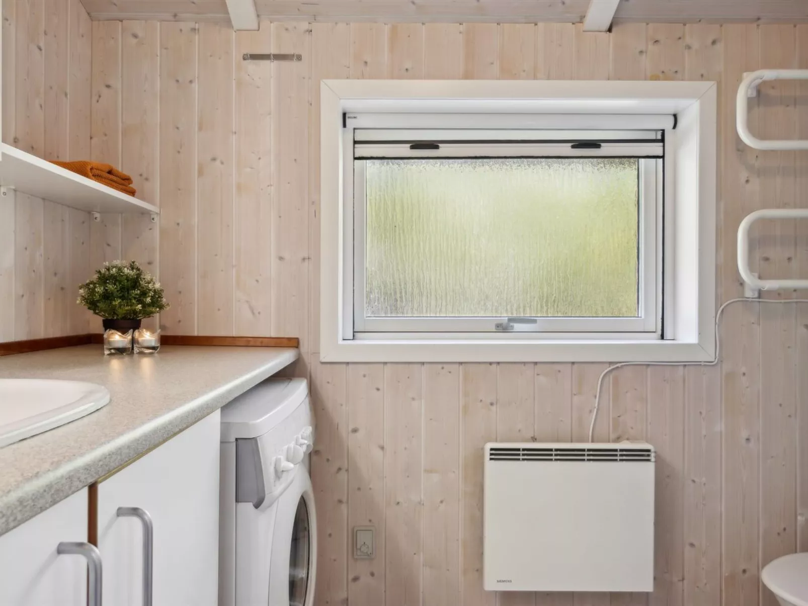 "Sörine" - 2km from the sea-Binnen