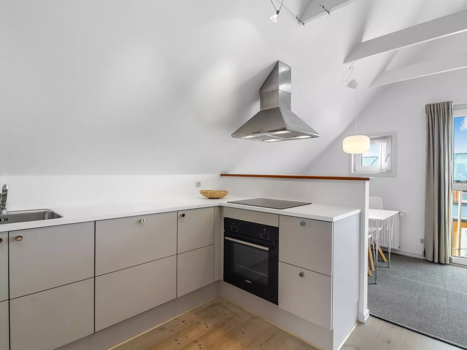 "Poulsen" - 200m from the sea-Binnen