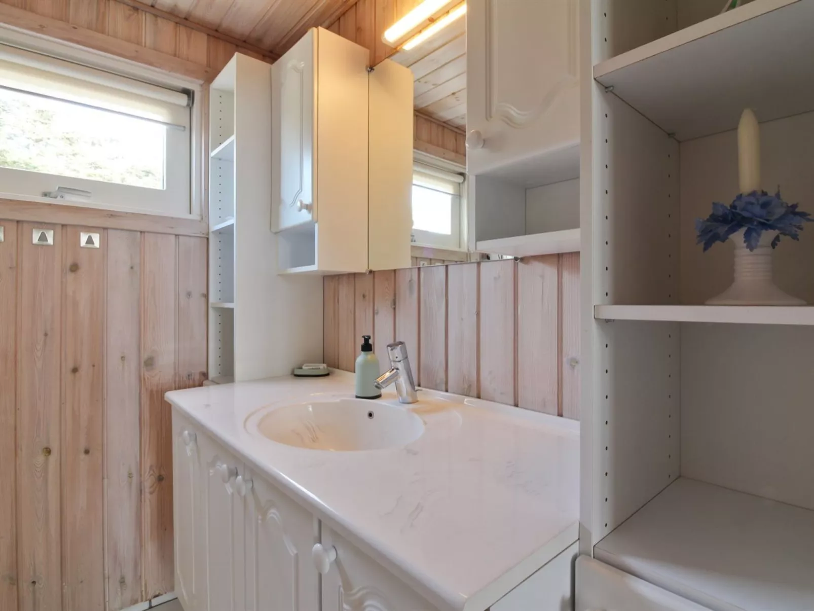 "Kaija" - 300m from the sea-Binnen