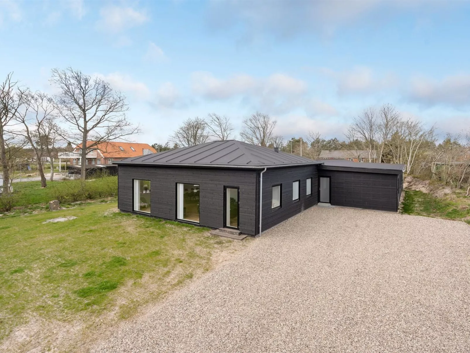 "Christiern" - 4.5km from the sea-Buiten
