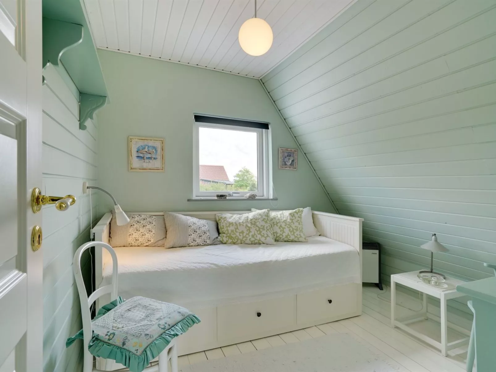 "Tamer" - 500m to the fjord-Binnen